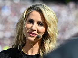 ESPN Reporter Laura Rutledge Wows with Perfect Masters Outfit