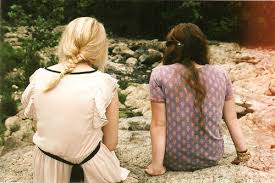 Résultat de recherche d'images pour "fille swag amitié vintage"