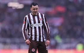Official: FC St. Pauli's Saliakas rejoins Olympiacos