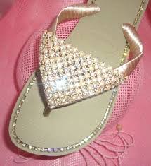 Resultado de imagem para havaianas com perola