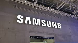 Israeli-founded app preloaded on Samsung phones is attracting controversy
