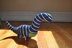 Résultat de recherche d'images pour "dinosaur socks"