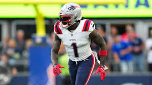 Patriots WR A.J. Brown leaves loss to Seahawks with ankle injury; HC Mike Vrabel has no update — NFL.com