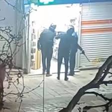 کسبه بازار رضا در مشهد به خیابان آمدند