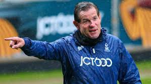 Former Cambridge goalkeeper Vaughan dies aged 62 - BBC
