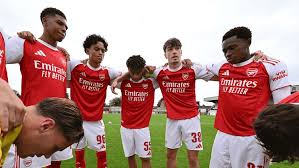 Arsenal's Youth Gears Up for UEFA Clash: Horseman's First Test! - Imagen principal del artículo