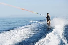 Risultati immagini per sci nautico