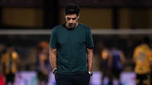 Organizada do Palmeiras pede saída de Abel Ferreira: 'A paciência acabou'