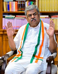 ಪಂಚಾಯಿತಿ ಚುನಾವಣೆಯಲ್ಲೂ ಸ್ಪರ್ಧಿಸದ ಮೋದಿಯನ್ನು ಸಿಎಂ ಮಾಡಿದ್ಯಾರು?: ಹರಿಪ್ರಸಾದ್
