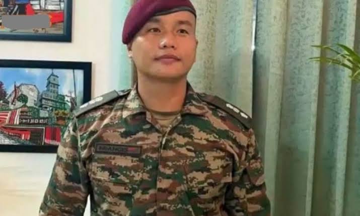 Kirti Chakra for Lt Col Maneo Francis of 21 Para (SF) for eliminating two insurgents in Manipur counter-insurgency op; six Manipur cops get President's Police Medals