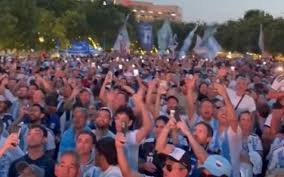 Vídeo! No Texas, Argentinos celebram eliminação do Uruguai na Copa