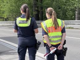 Mit 480 PS vor Polizei geflüchtet: Illegales Rennen in Scheidegg