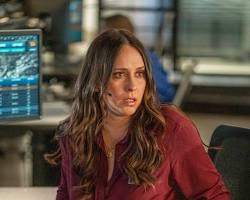 Hình ảnh về Jennifer Love Hewitt as Maddie Buckley in 911