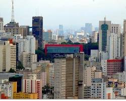 Imagem de São Paulo skyline with Avenida Paulista and skyscrapers