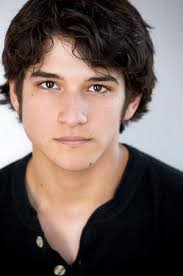 Andrew: http://www.rugusavay.com/wp-content/uploads/2012/12/tyler-posey-1. ...