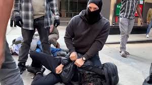 Federal Judge Blocks New York Law Barring Federal Immigration Agents from Wearing Masks