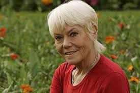 Wendy Richards: To Tell You The Truth. Eastenders stars past and present turned out yesterday for Wendy Richard, as her Heritage Foundation plaque was ... - wendy-richards-to-tell-you-the-truth-735983979