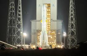 Espace : 5, 4, 3, 2, 1… Comment le Centre spatial guyanais à Kourou prépare les lancements d’Ariane 6 ?