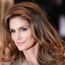 Résultat de recherche d'images pour "cindy crawford daughter"