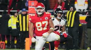 Travis Kelce, Xavier Worthy start or sit advice with Patrick Mahomes, Rashee Rice out in Week 16
