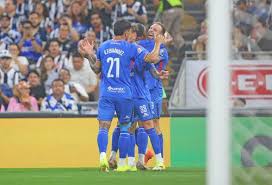 Cruz Azul toma el liderato de la Liga Mx; vence 2-0 al Monterrey