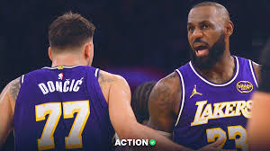 NBA al Rojo Vivo: Suns vs. Lakers y la Noche Explosiva de Brooklyn