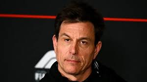 Toto Wolff responds after Oscar Piastri accuses Mercedes of 'sandbagging'