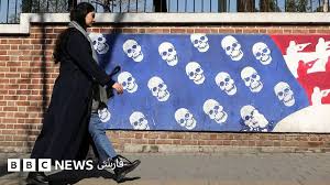 ایرانی‌ها در بیم و امید حمله آمریکا؛ «هیچ کس نمی‌داند چه آینده‌ای در انتظار ما است»