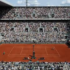 Roland-Garros 2026 : sur quelle chaîne et à quelle heure suivre les matchs en journée et les sessions de nuit ?