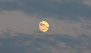 Vollmond im August: Darum heißt er "Störmond" — WEB.DE