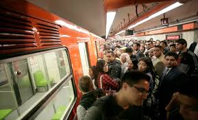 Retrasos y caos en el Metro CDMX este martes por la mañana