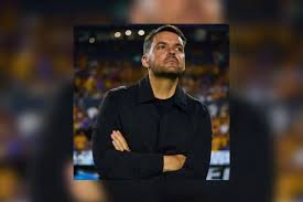 Tras expulsión frente a Juárez, causa baja Larcamón de Cruz Azul