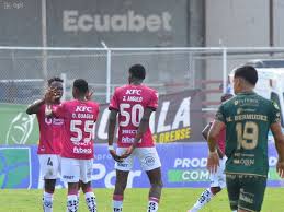 ‘En lo único que no lo superamos fue en el gol’, lamenta César Farías, DT de Barcelona SC