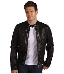 Image result for pria berpakaian cerah