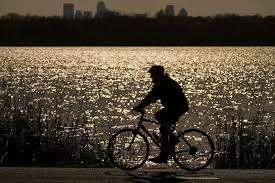 A cool, sunny Sunday ahead in North Texas. Are colder days ahead of us?