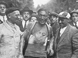 Resultado de imagen de imagenes de ciclistas antiguos