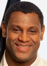 Right before Montgomery Wards went belly up, they signed Sammy Sosa to do commercials. Here&#39;s an exclusive photo. Looks like Sammy needs to clean up those ... - SAMMY15a