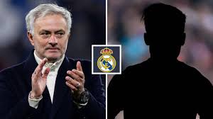 Fabrizio Romano says Real Madrid ‘considering’ £39m Tottenham full-back after Jose Mourinho ‘demands’