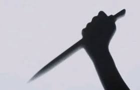  Una Mujer Apuñala a Otra por Celos