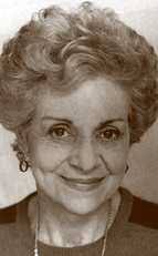 Actress Carmen Silvera has died after a battle with lung cancer. - 2002_carmensilvera