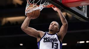 Keegan Murray Returns to Kings Lineup After Thumb Injury