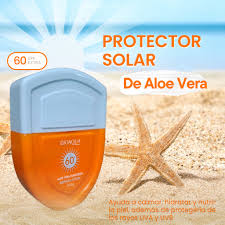 ☀️ ¡Adiós quemaduras! Protector solar con Aloe Vera 🌿 SPF 60+ PA+++ 🛡️. Hidrata, calma y controla el sebo 😌💦. ¡Todo en uno para lucir radiante bajo el sol! ✨ 👉🏻Súper precio