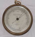 Compensated barometer