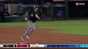 White Sox celebrating their win