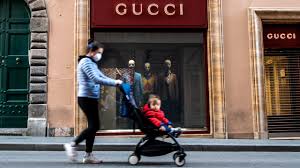 Gucci-tassen Blijven in Winkel Liggen Door Coronapiek in China