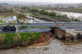 Un viaduc de l’autoroute Lisbonne-Porto s’effondre après la rupture d’une digue