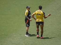 Relacionados e informações do treino do Galo (15/11)