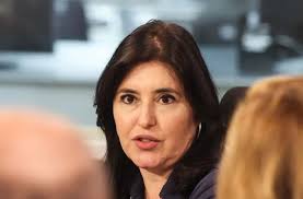 'O Deus deles, Deus, pátria e família, não é o mesmo Deus nosso', dispara Simone Tebet sobre a família Bolsonaro; confira