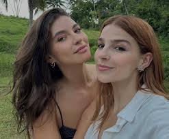 Em ‘Três Graças’, Lucélia entrega a Ferette informações sobre a lua de mel de Lorena e Juquinha