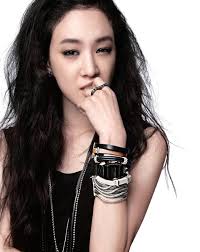 Trên tạp chí Vouge số tháng 9/2007, Jung Ryeo Won đã chia sẻ với độc giả bí quyết thời trang của mình: “Tôi chẳng đặc biệt kết một trang phục nào. - 1-(2)-78f22